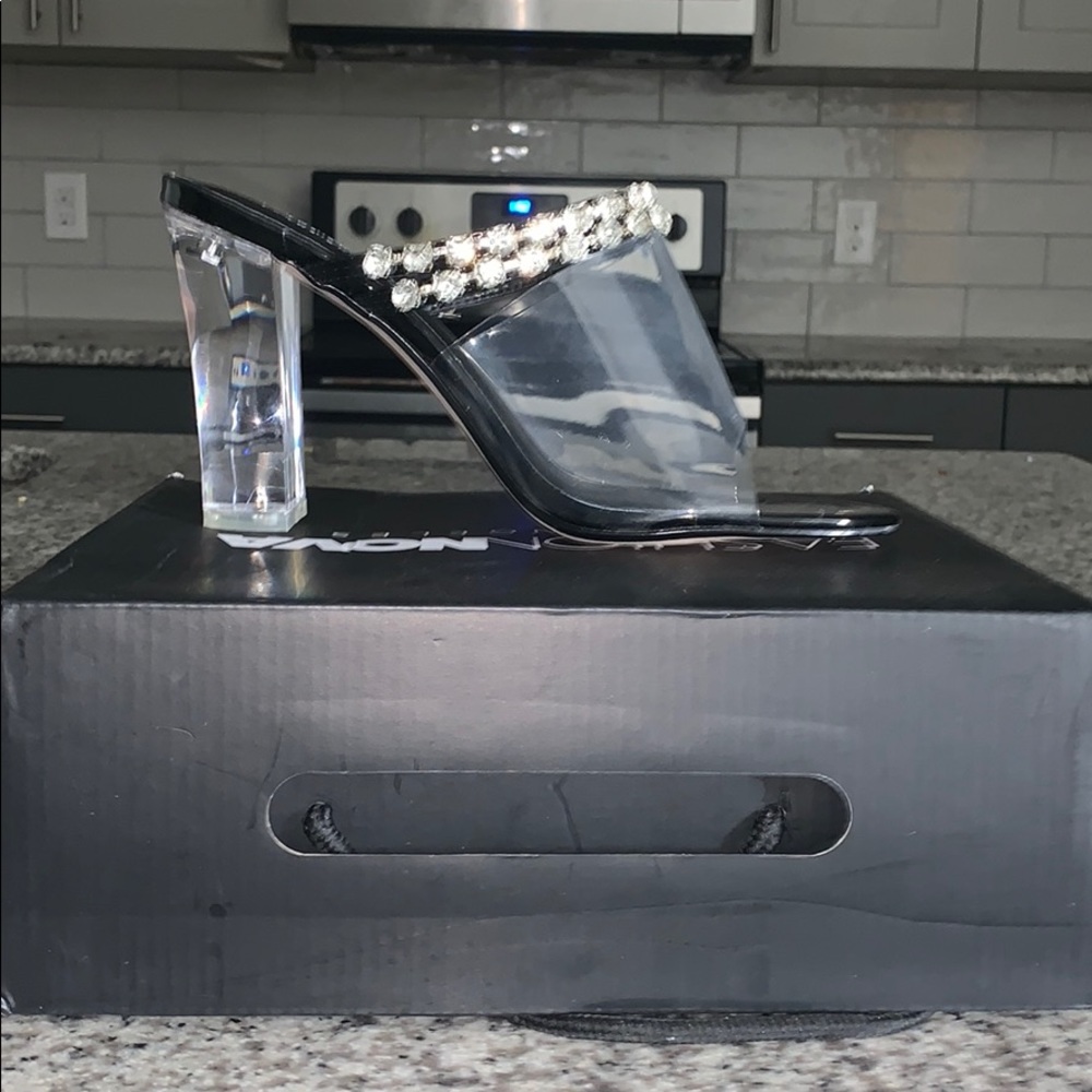 Clear & Black Slip On Heel - Picture 3 of 4